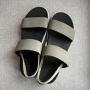KEEN Elle Backstrap sandals, size 10.5